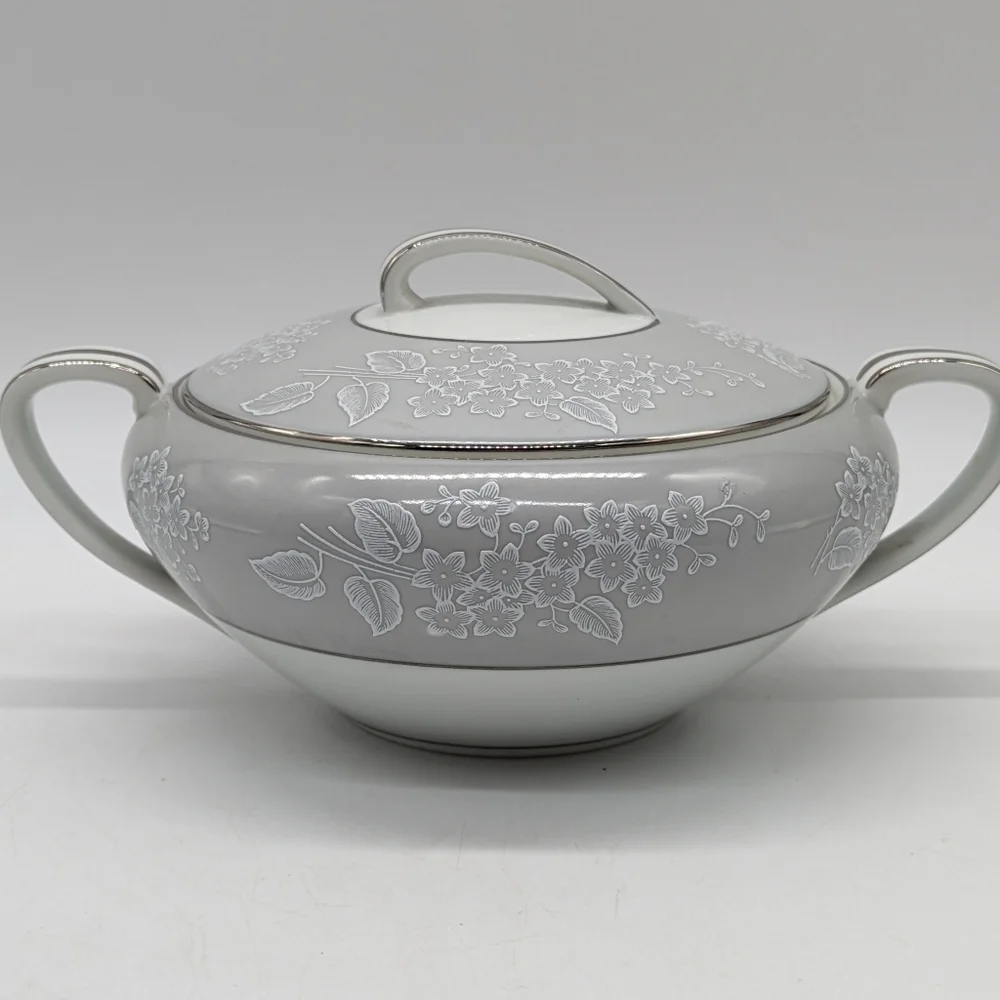 Noritake Sabrina White Grey Floral Ceramic Sugar Bowl W/ Lid